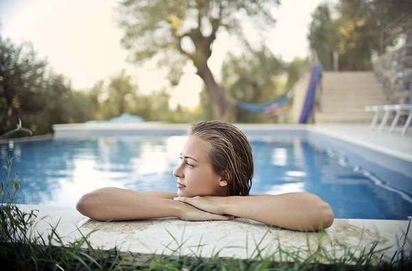 Profitez du confort et de la nature dans nos campings avec sanitaires privés sur l'emplacement