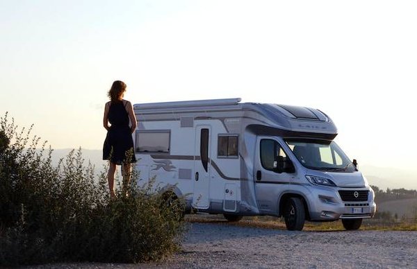 L'expérience unique du camping-car naturiste chez l'habitant
