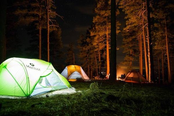 Les Meilleurs Spots de Camping en Drôme Provençale pour une Évasion Nature