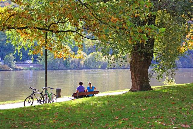 Pourquoi les baroudeurs et cyclotouristes optent-ils principalement pour l’emplacement plutôt qu’un autre type de location de vacances dans les campings des Cévennes ?