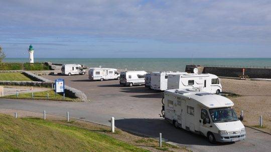 Guide Complet des Aires de Camping-Car à Messanges : Stationnez en Toute Sérénité