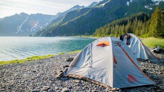 Top 10 des meilleurs emplacements de tente pour un camping inoubliable en Ardèche