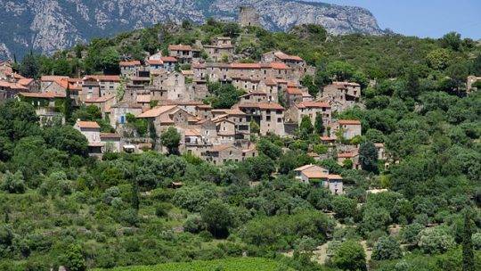 Découvrez l’Essence du Camping en Hérault – Aventures, Nature et Confors Sous Le Soleil Méditerranéen